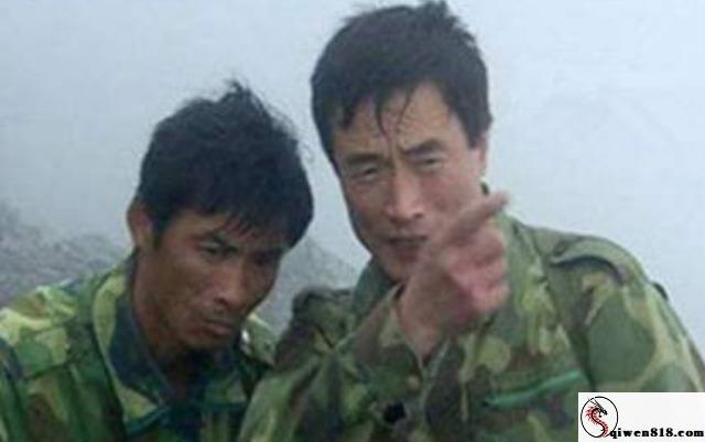 爱奇艺之女大学生 热舞衣服请假了衣服请假了特辑 露腰装失守 现场送福利